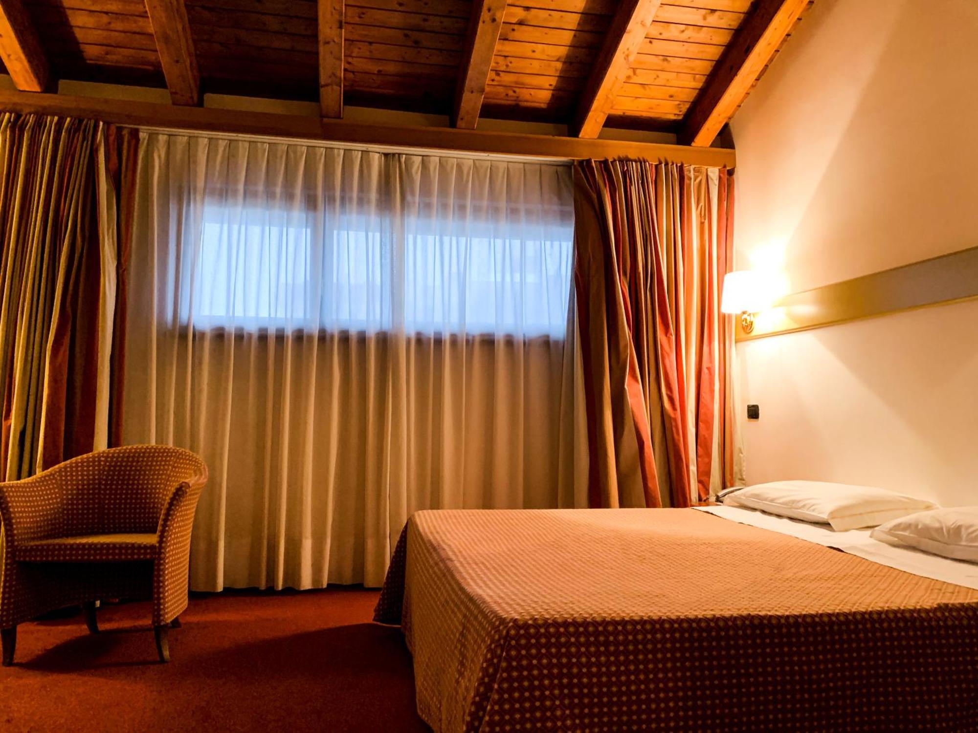 Eurohotel Palace Maniago Zewnętrze zdjęcie